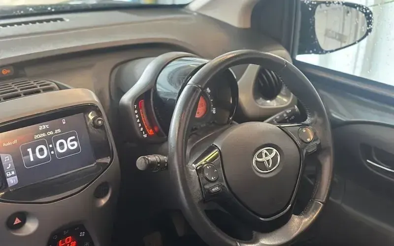 Used Toyota Aygo Trend 72 HP (52 kW) 2020 Grey Hatchback