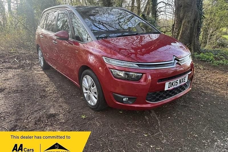 Used Citroën Grand C4 Picasso Exclusive 115 HP (84 kW) 2015 Red MPV