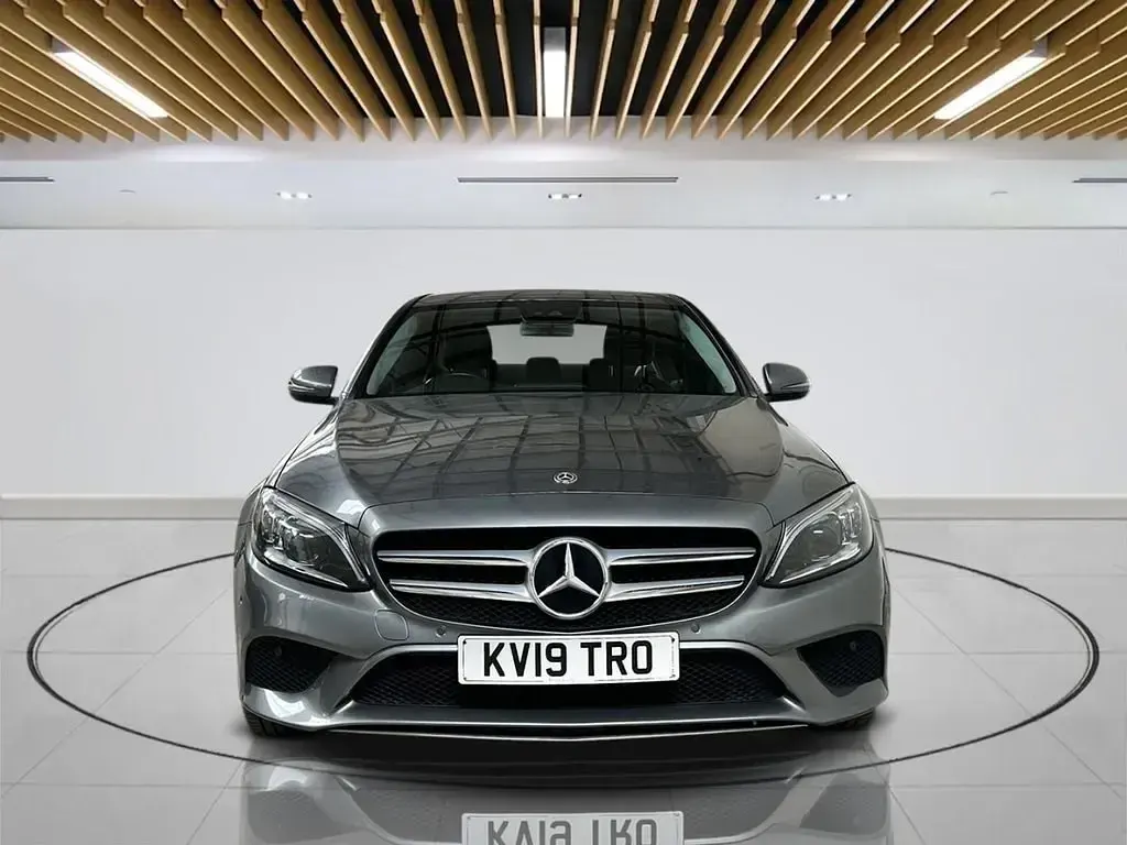Begagnad Mercedes C200 Premium 2019 Grå Sedan