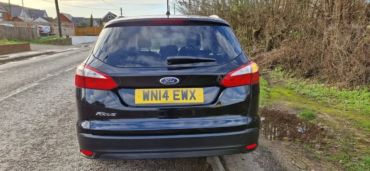 Used Ford Focus Zetec 115 HP (84 kW) 2014 Black Estate
