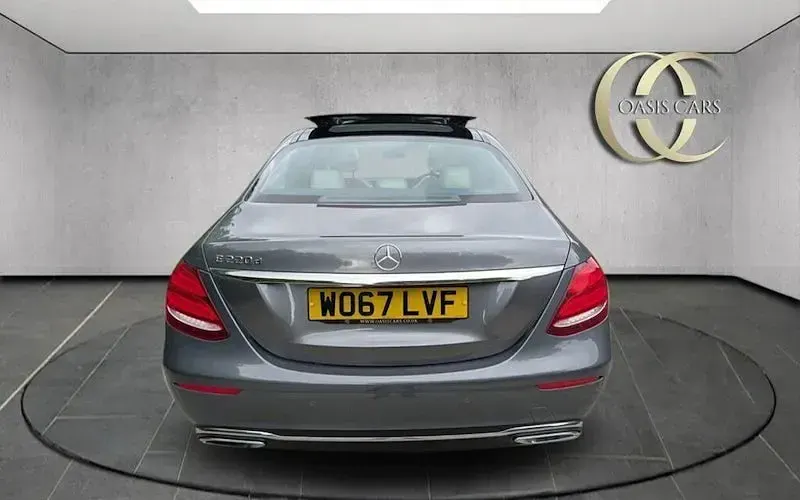 Used Mercedes E220 SE 194 HP (142 kW) 2018 Grey Sedan
