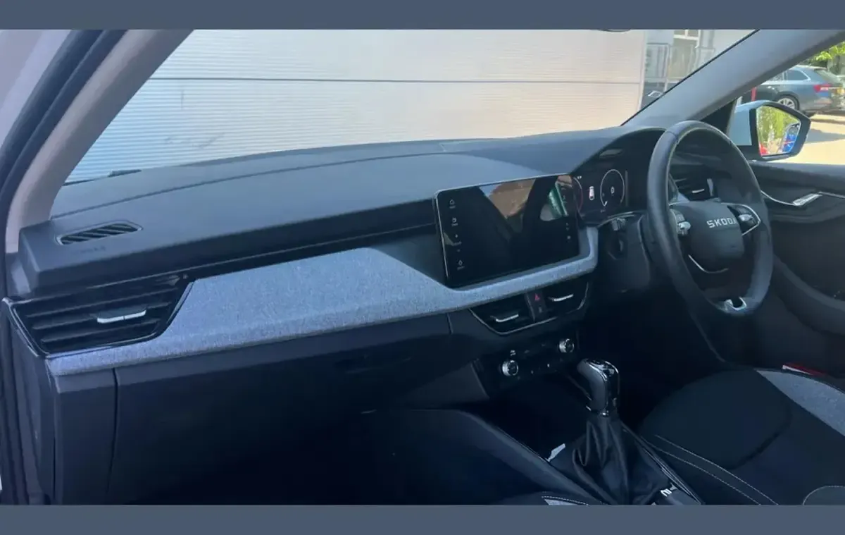Gebraucht Skoda Scala SE 116 PS (85 kW) 2025 Weiß Kleinwagen