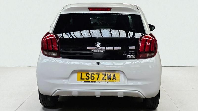 Used Peugeot 108 Active 68 HP (50 kW) 2018 White Hatchback