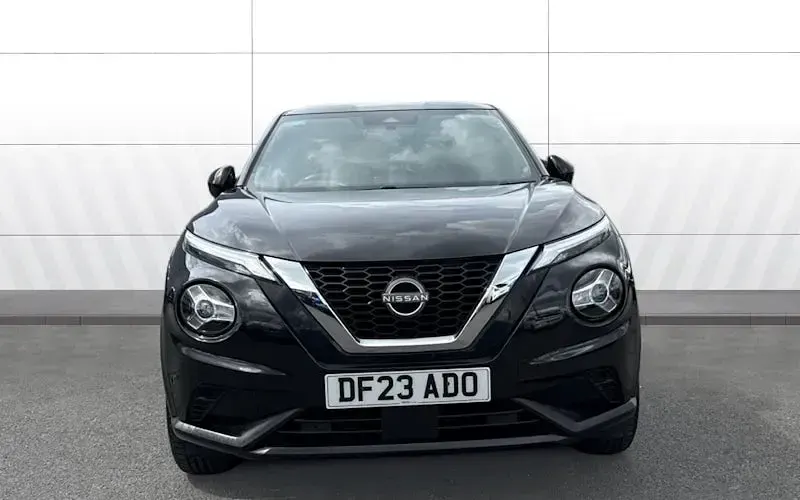 Used Nissan Juke N-Connecta 114 HP (83 kW) 2023 Black SUV