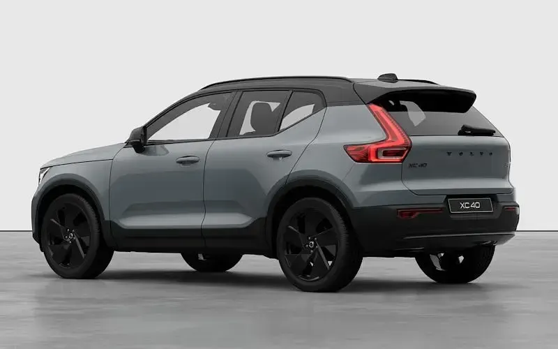 New Volvo XC40 Plus 197 HP (144 kW) 2026 Crystal white SUV