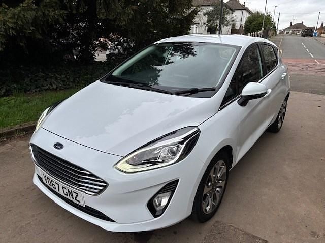 Used Ford Fiesta Zetec 100 HP (73 kW) 2017 White Hatchback