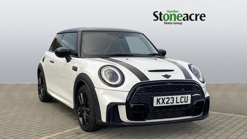 White Used 2023 Mini Cooper S Comfort Hatchback | £23,000 (A bit pricey) - Image 1/4