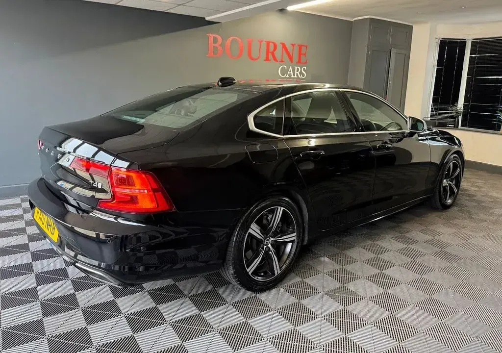 Used Volvo S90 R-Design 190 HP (139 kW) 2019 Black Sedan