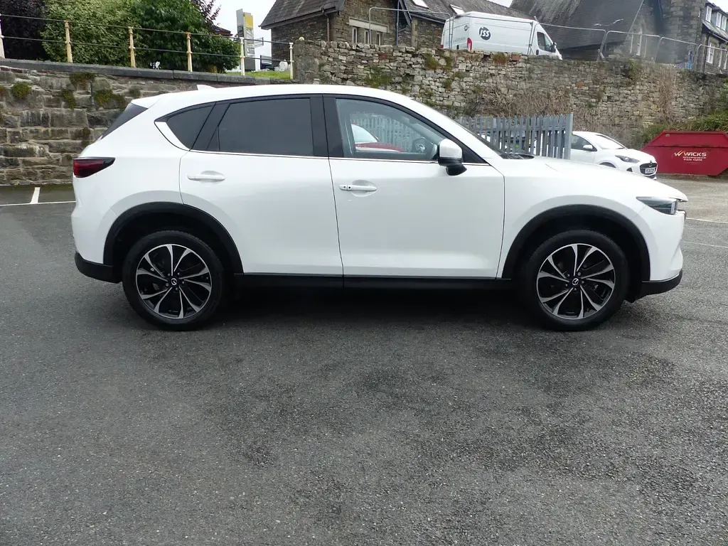 Used Mazda CX-5 Exclusive-Line 2024 White SUV
