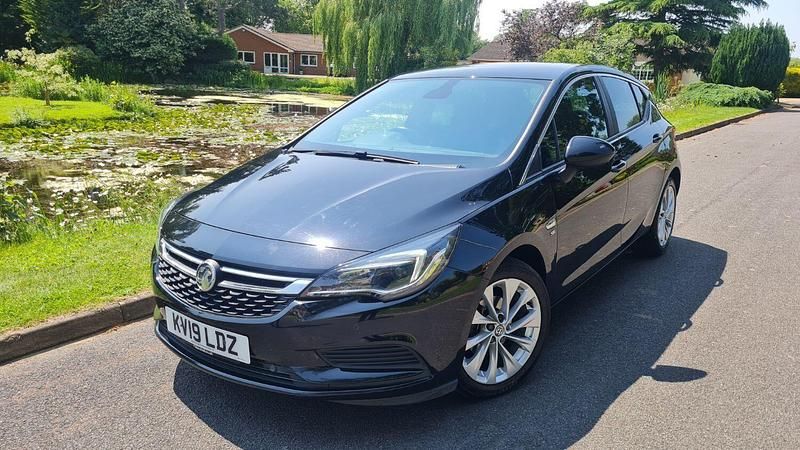 Used Vauxhall Astra 150 HP (110 kW) 2019 Black Hatchback