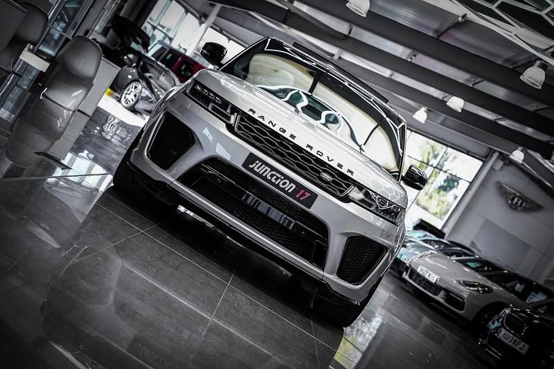 Used Land Rover Range Rover Sport SVR 575 HP (422 kW) 2019 Silver SUV