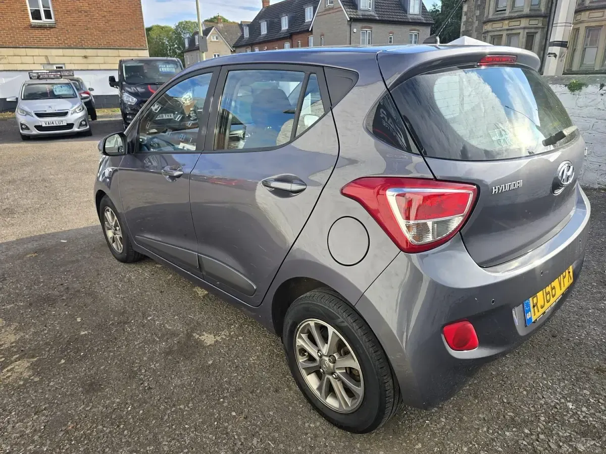 Used Hyundai i10 Premium 2016 Grey Hatchback