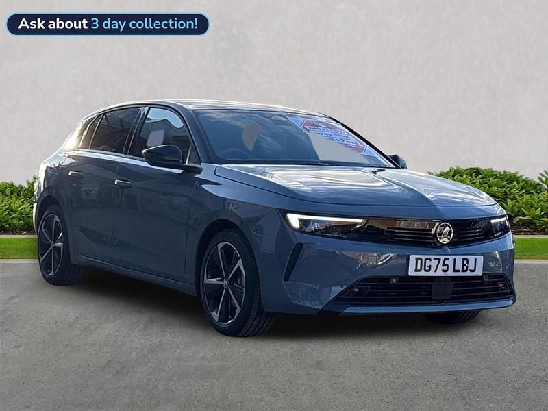 Grey New 2025 Vauxhall Astra Hatchback | £19,999 (Super price) - Image 1/4