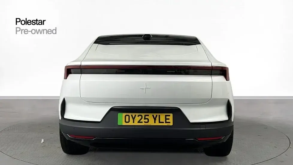 Begagnad Polestar 4 Plus 400 kW (544 HK) 2025 Vit SUV