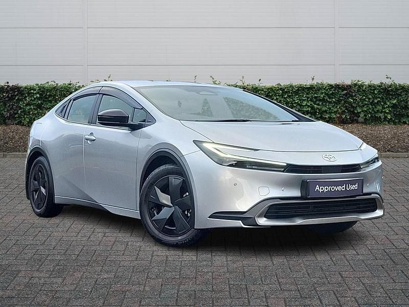 Used Toyota Prius Design 2025 Silver Hatchback