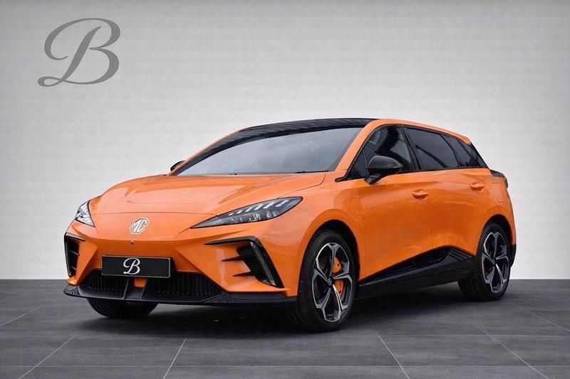 Used MG MG4 EV 63 kW (87 HP) 2025 Orange Hatchback