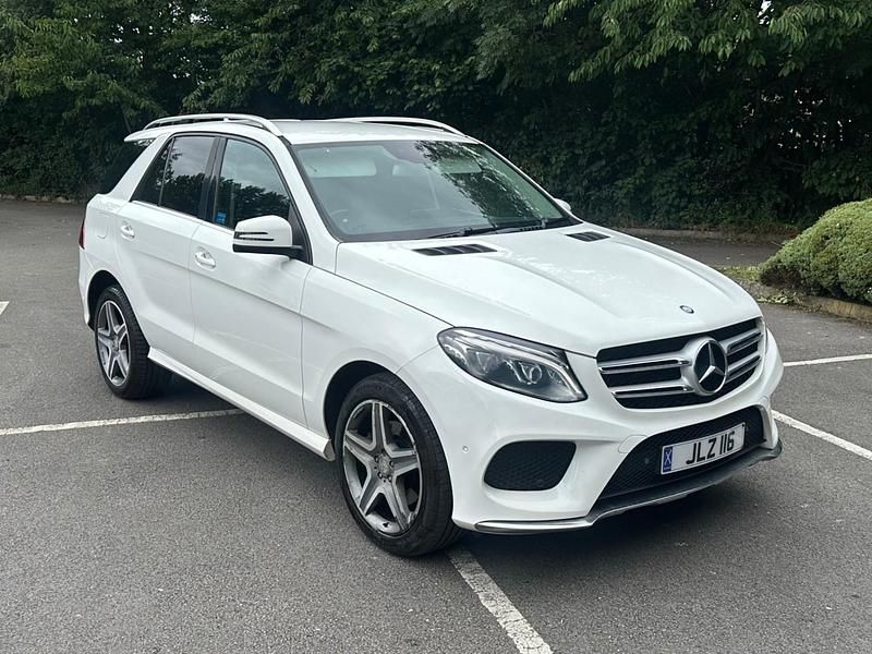 White Used 2016 Mercedes E250 AMG line Estate | £10,995 (Fair price) - Image 1/4