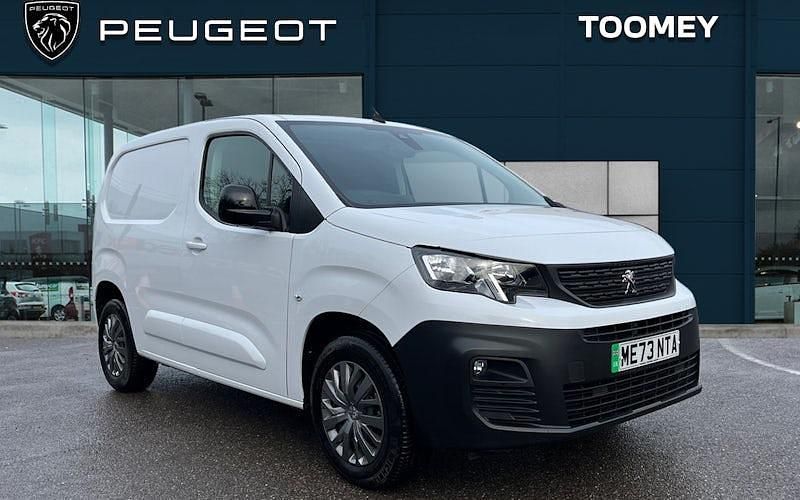 Used Peugeot E-Partner Premium 100 kW (136 HP) 2023 White MPV