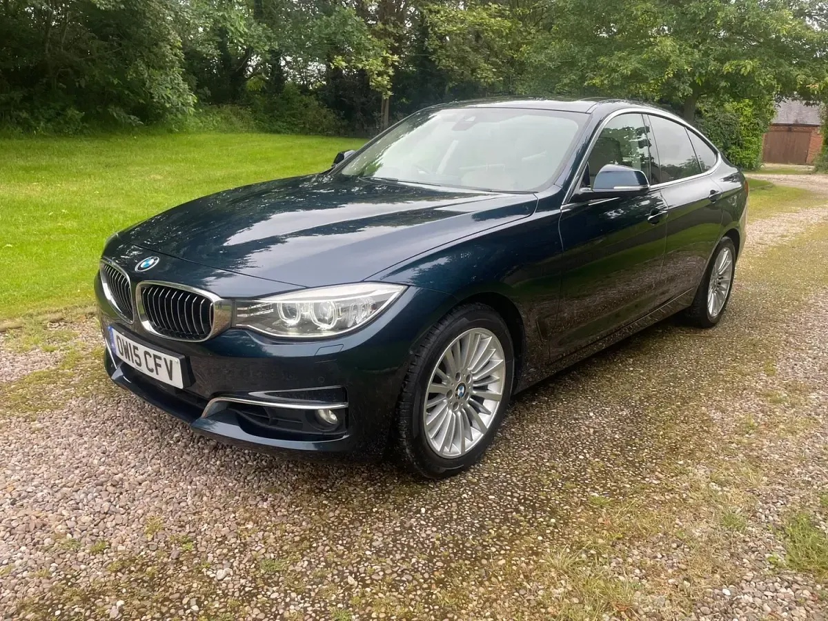 Used BMW 320 Luxury Line 2015 Blue Hatchback