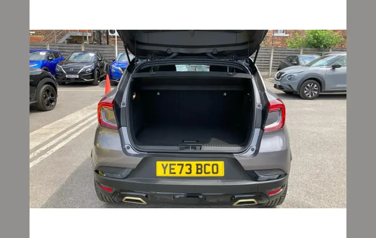 Used Renault Captur Engineered 143 HP (105 kW) 2023 Other SUV