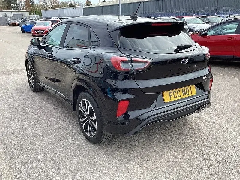Używany Ford Puma ST-Line 125 KM (91 kW) 2022 Czarny SUV