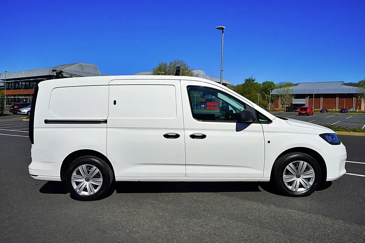 Begagnad VW Caddy 2022 Vit Minibuss