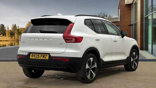 Used Volvo XC40 Plus 194 HP (142 kW) 2025 SUV