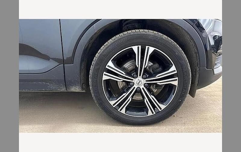 Used Volvo XC40 Inscription 194 HP (142 kW) 2021 Black SUV