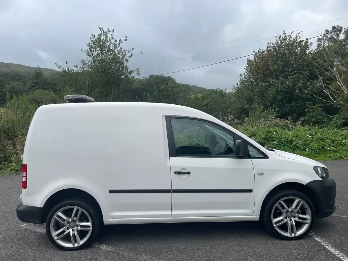 Used VW Caddy Startline 102 HP (75 kW) 2017 White MPV