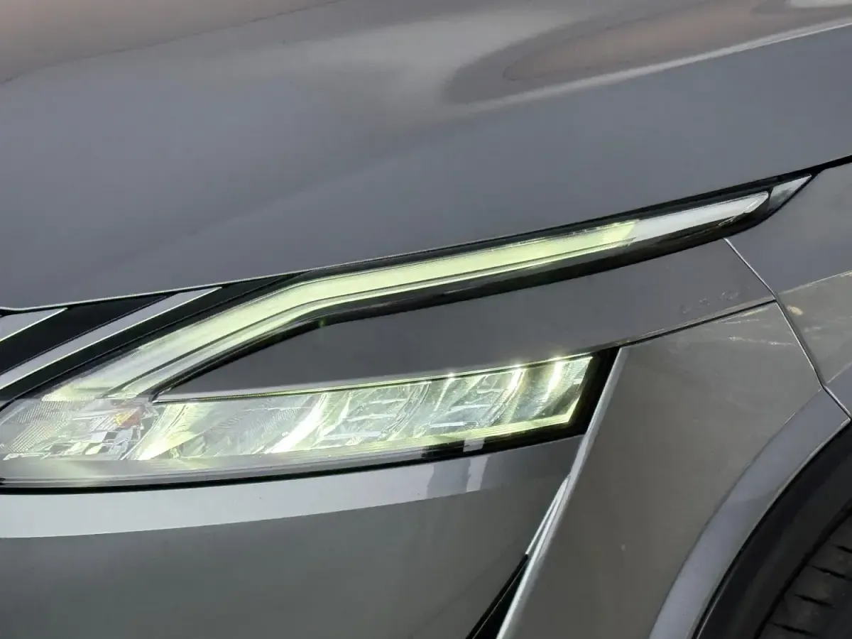 Used Nissan Qashqai N-Connecta 2022 Grey SUV