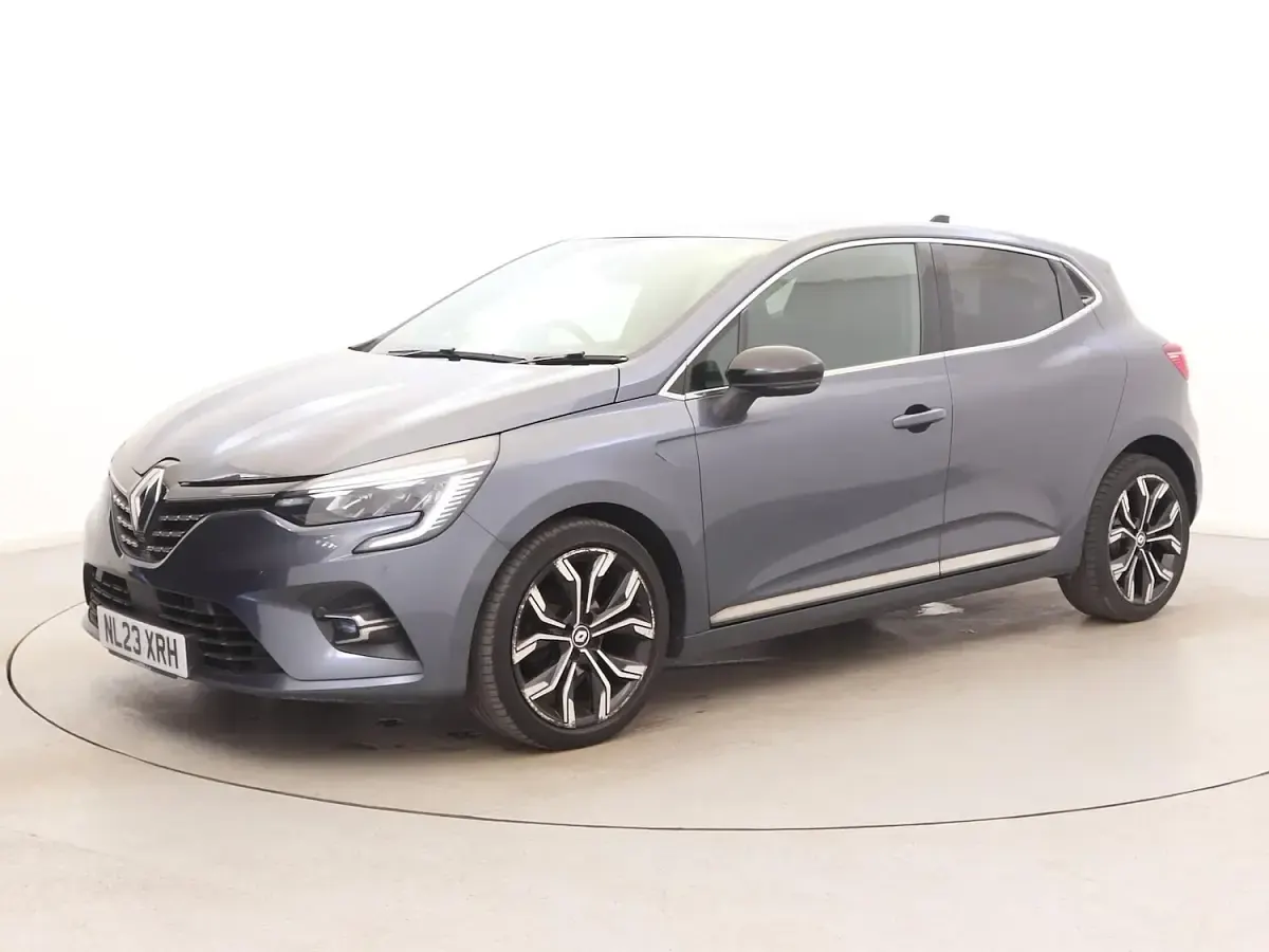 Used Renault Clio Techno 90 HP (66 kW) 2023 Grey Hatchback