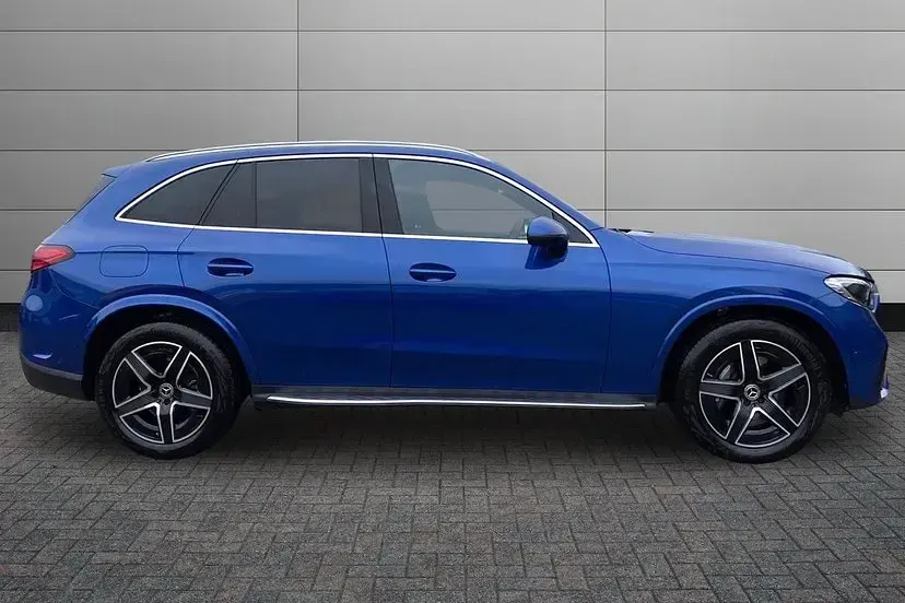 New Mercedes GLC300 AMG line 277 HP (203 kW) 2025 Spectral blue SUV