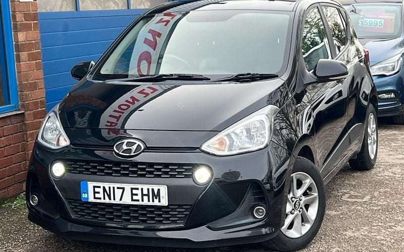 Used Hyundai i10 Premium 67 HP (49 kW) 2020 Hatchback