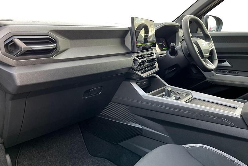 New Dacia Bigster Journey 2025 Green SUV