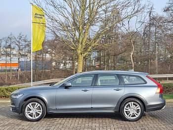 Used Volvo V90 CC Pro 190 HP (139 kW) 2018 Grey Estate