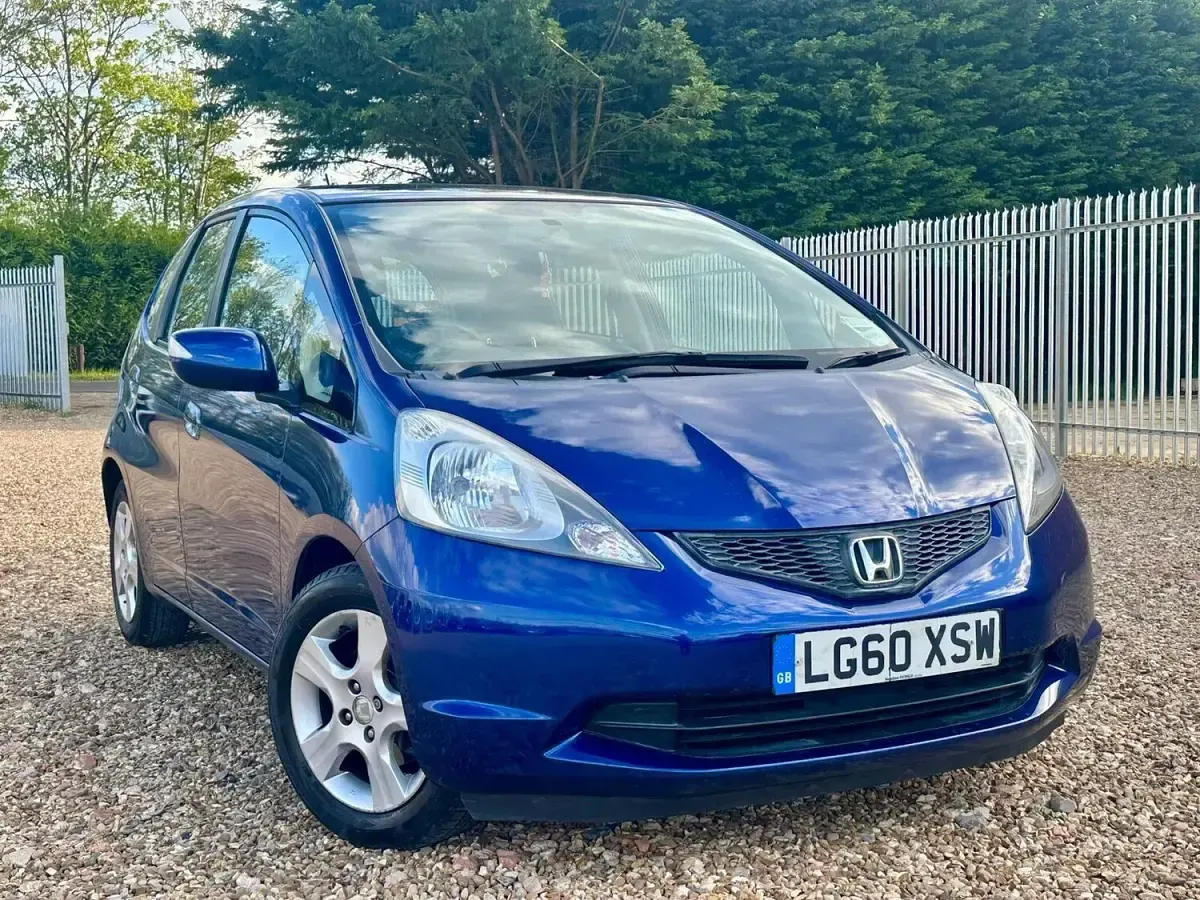 Used Honda Jazz ES 100 HP (73 kW) 2010 Blue Hatchback