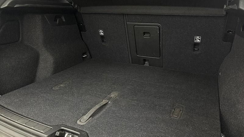 Usado Volvo XC40 Ultra 194 CV (142 kW) 2025 Plateado SUV