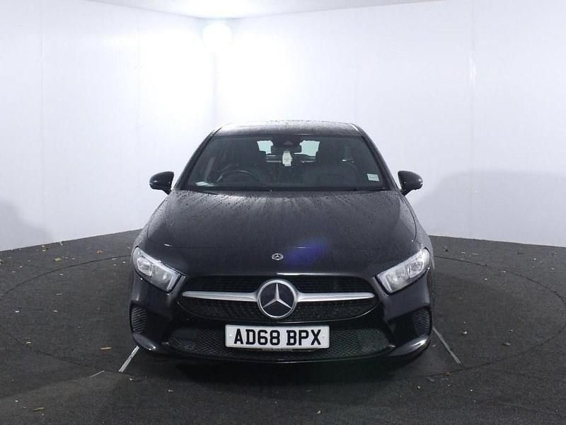Used Mercedes A180 Executive 136 HP (100 kW) 2019 Black Hatchback