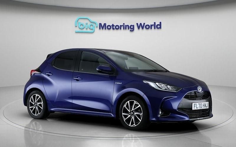 Used Toyota Yaris Hybrid Design 116 HP (85 kW) 2025 Hatchback