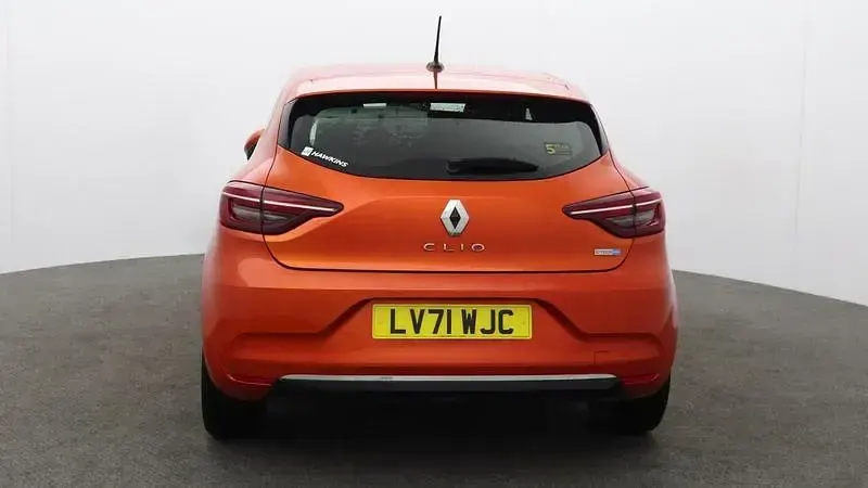 Used Renault Clio Version S 2022 Orange Hatchback