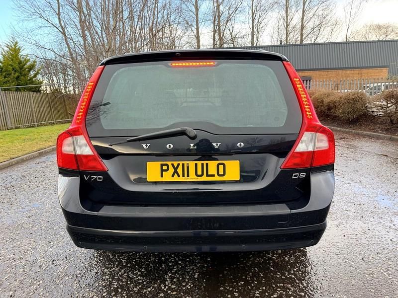 Używany Volvo V70 SE 163 KM (119 kW) 2011 Czarny Kombi