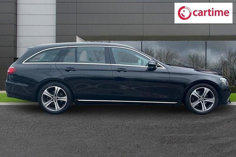Used Mercedes E220 SE 194 HP (142 kW) 2019 Black Estate