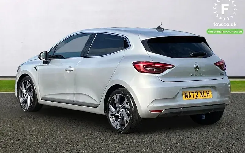 Used Renault Clio RS Line 140 HP (102 kW) 2022 Silver Hatchback