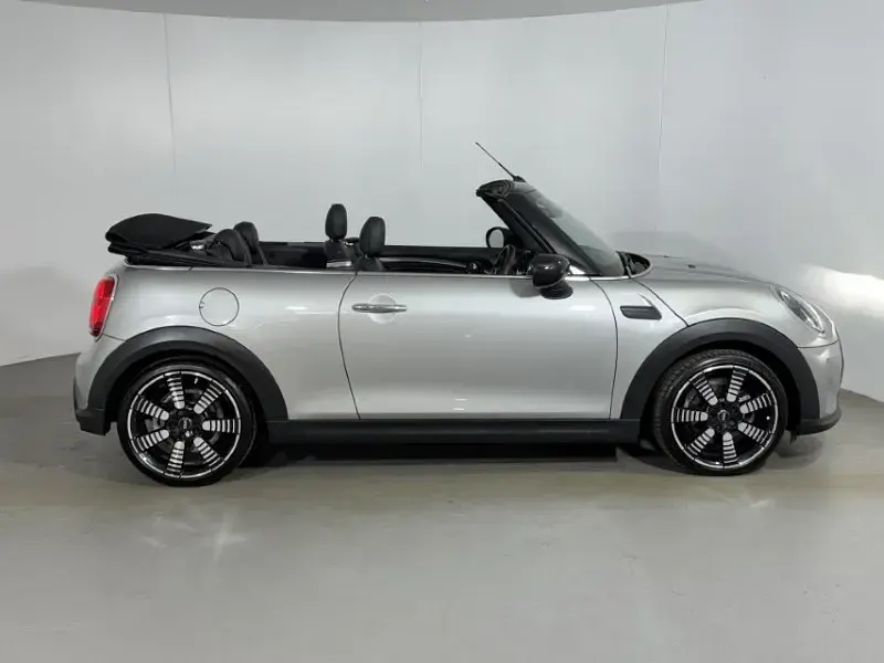 Usado Mini Cooper Cabriolet Exclusive 2023 Plateado Descapotable
