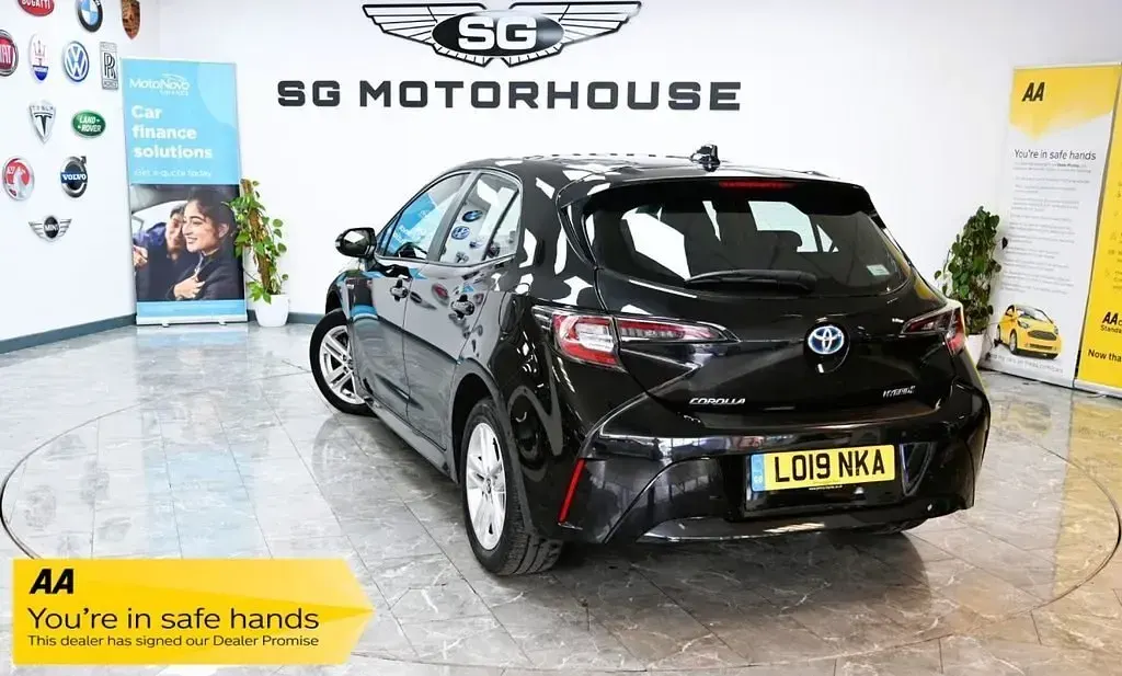 Used Toyota Corolla 2019 Black Hatchback