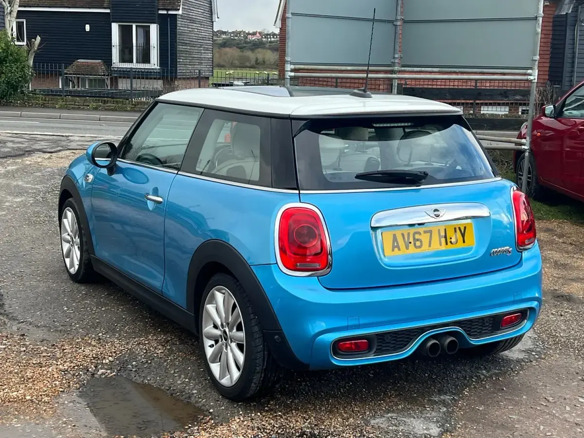 Usado Mini Cooper S Hatch 192 HP (141 kW) 2017 Azul Citadino