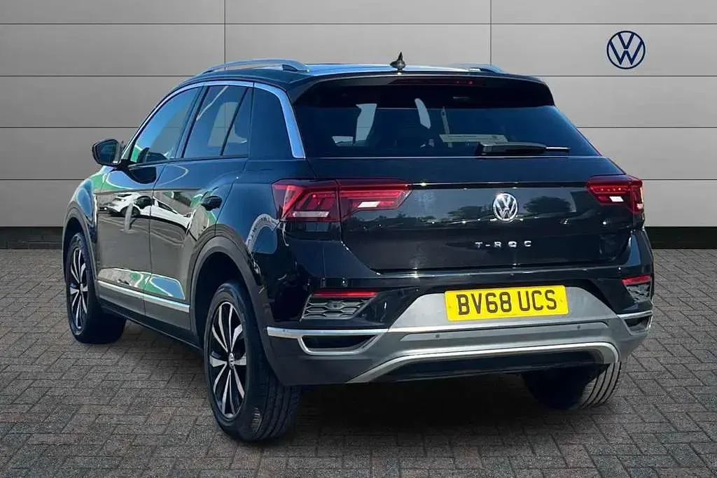 Used VW T-Roc SEL 115 HP (84 kW) 2018 Black SUV