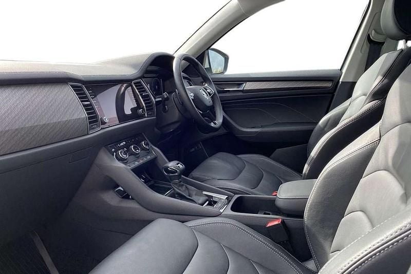 Used Skoda Kodiaq SE L Executive 147 HP (108 kW) 2024 Moon white metallic SUV