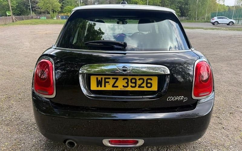 Usado Mini Cooper D Hatch 116 HP (85 kW) 2017 Citadino