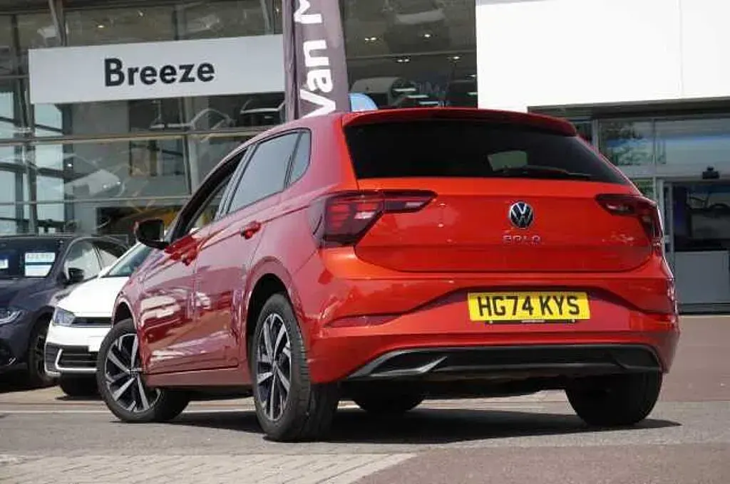 Used VW Polo 95 HP (69 kW) 2024 Hatchback